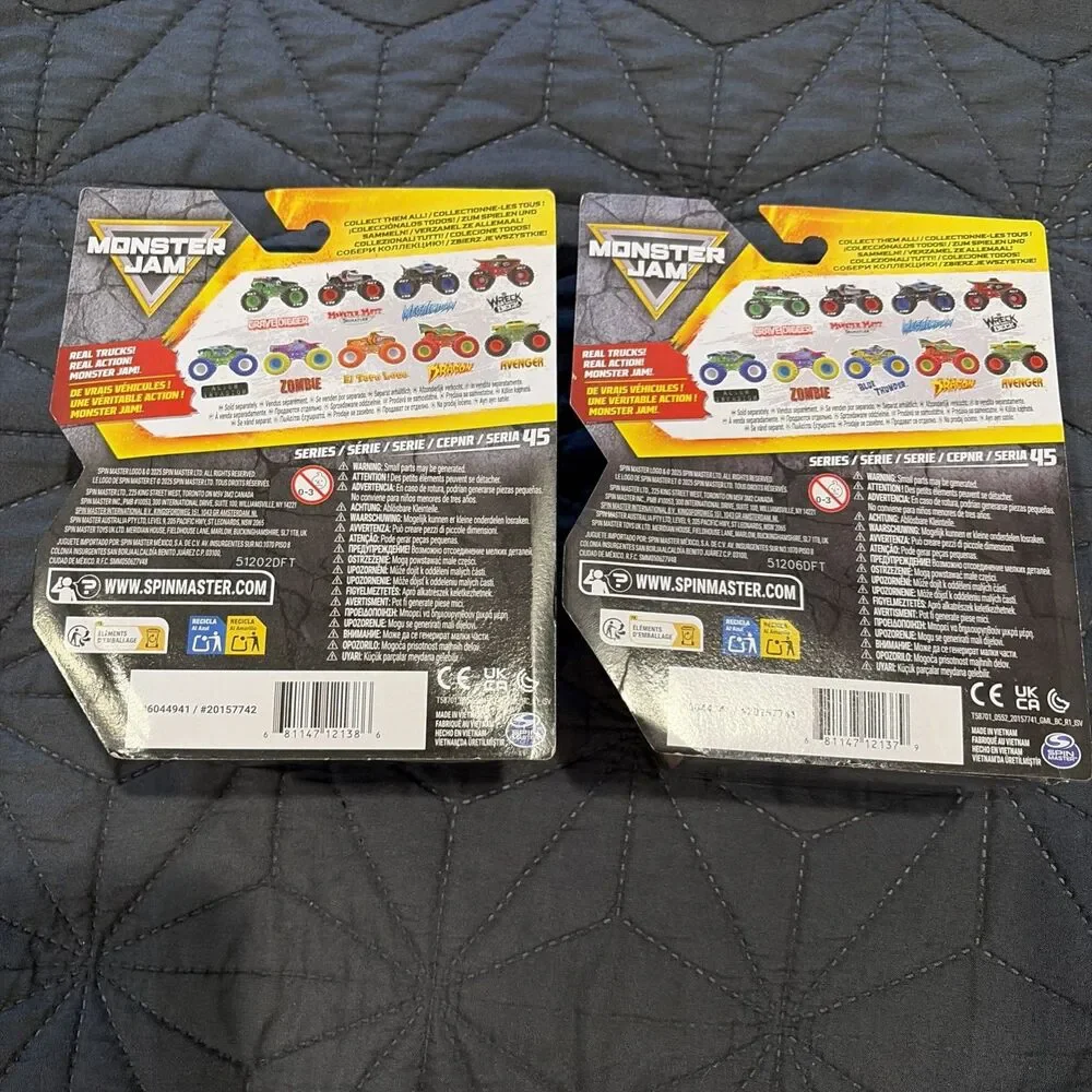SPIN MASTER MONSTER JAM 2026 BLUE THUNDER & El Toro Loco SERIES 45 TRUCKS NEW!